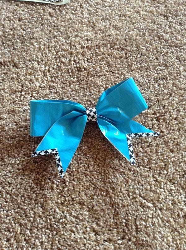duct tape bow