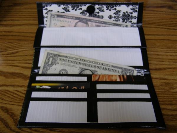 homemade duct tape wallet