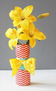 diy handcrafted duct tape flower vase